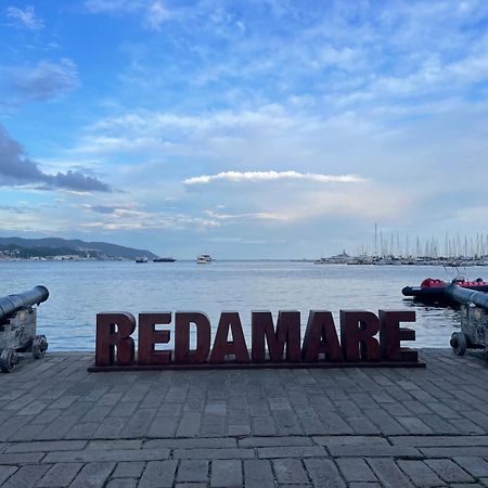 Appartamento Con Parcheggio Vicino Alla Stazione E Centro La Spezia Bagian luar foto