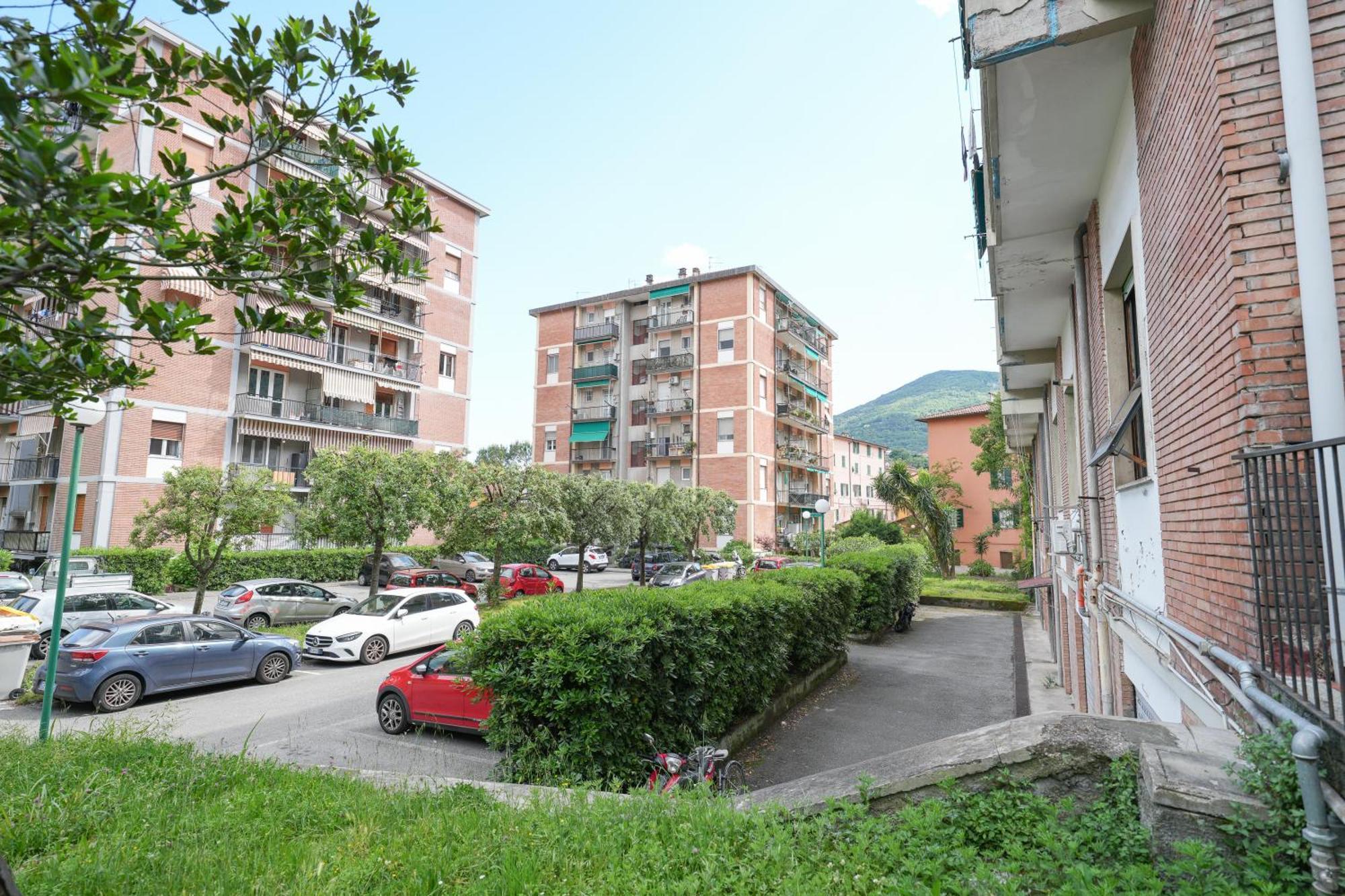 Appartamento Con Parcheggio Vicino Alla Stazione E Centro La Spezia Bagian luar foto